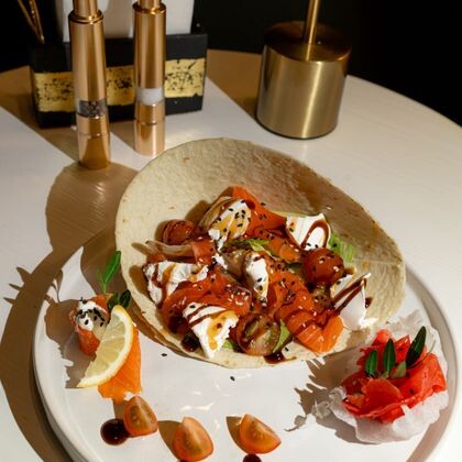 Кесадилья с лососем