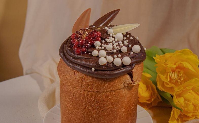 Пасхальный кулич с клюквой и белым шоколадом