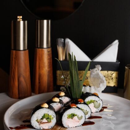 Ролл с копченой курицей