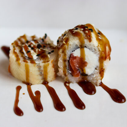 Ролл «Канада с лососем»