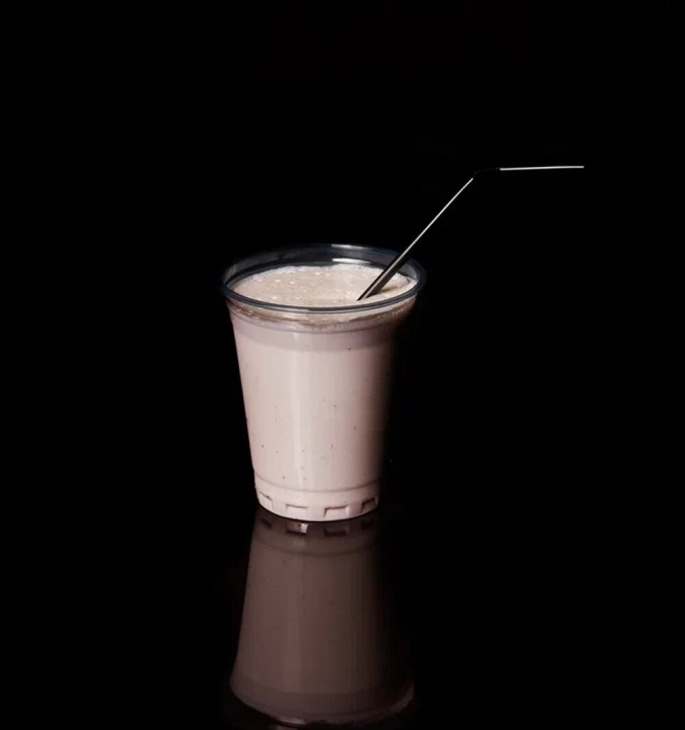 Молочный коктейль малина-гранат
