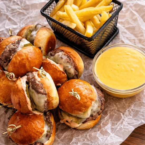 Новинка Сет Мини бургеров. Скидка 20 % только в зале