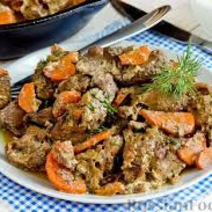 Печень тушеная с овощами