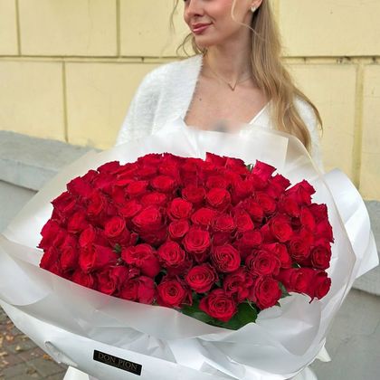 101 роза Родос 60см