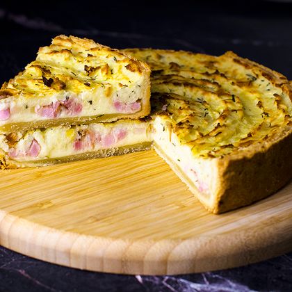 Киш с картофелем и беконом