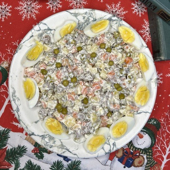 Оливье с телятиной