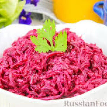 Салат  из свеклы с сыром и чесноком