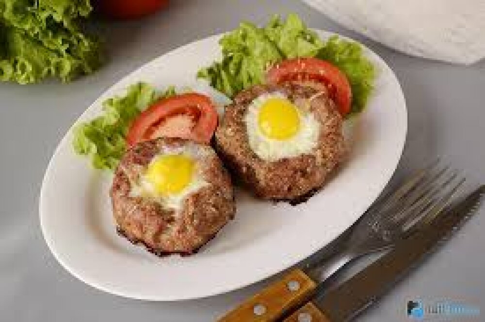 Мясные гнезда с  картофелем и яйцом