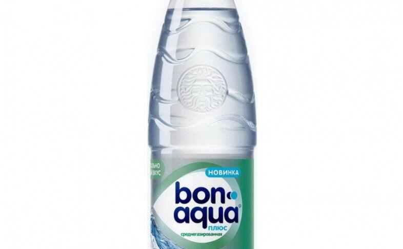 Вода «BonAqua» среднегазированная
