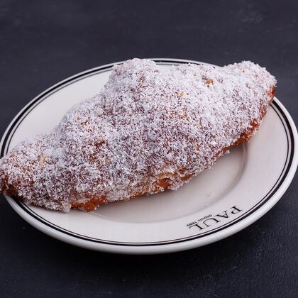 Круассан с кокосовым кремом