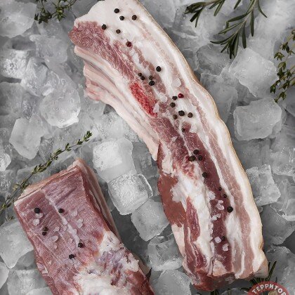 П/ф из свинины крупнокусковой мясокостный "Грудинка свиная" охлажденный