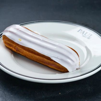 Эклер ванильный