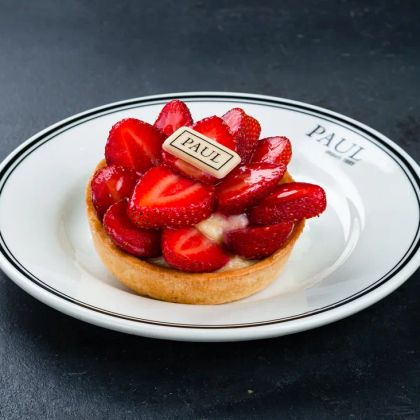 Тарталетка с клубникой