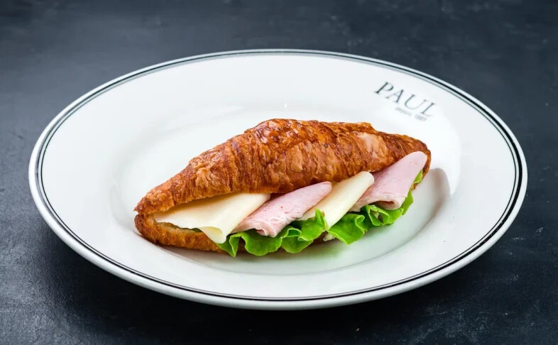 Круассан с ветчиной и сыром