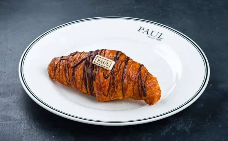 Круассан с шоколадом