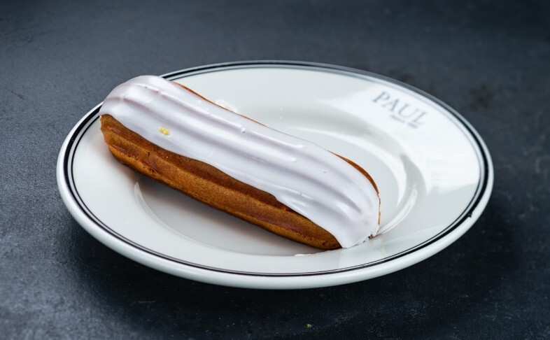 Эклер ванильный