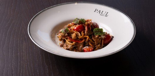 Паста с говядиной и  грибным соусом