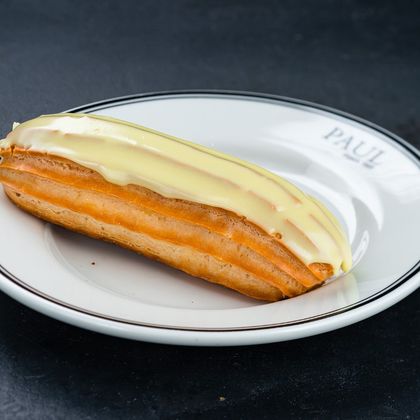 Эклер банановый