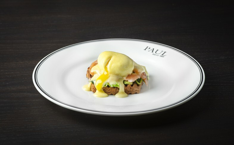 Яйцо "Бенедикт" с лососем