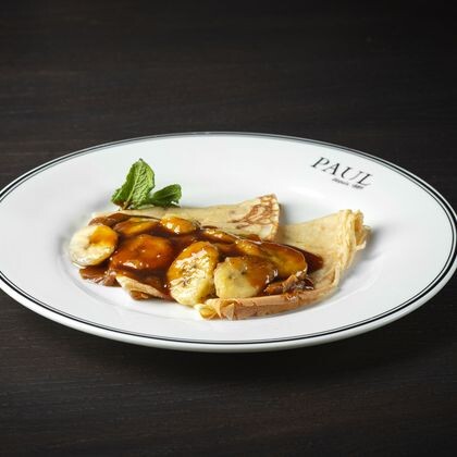 Крепе с бананом и соленой карамелью