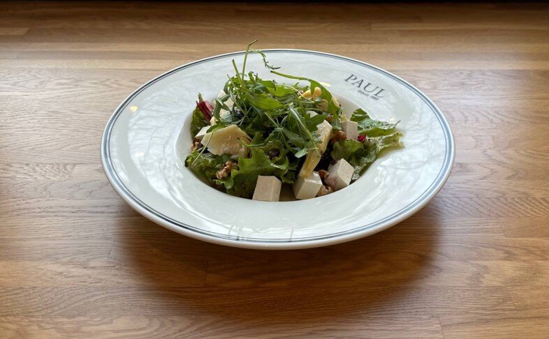 Салат с печеной свеклой и сыром тофу