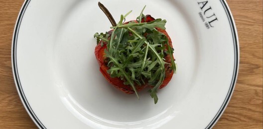 Перец запеченный с овощным рагу