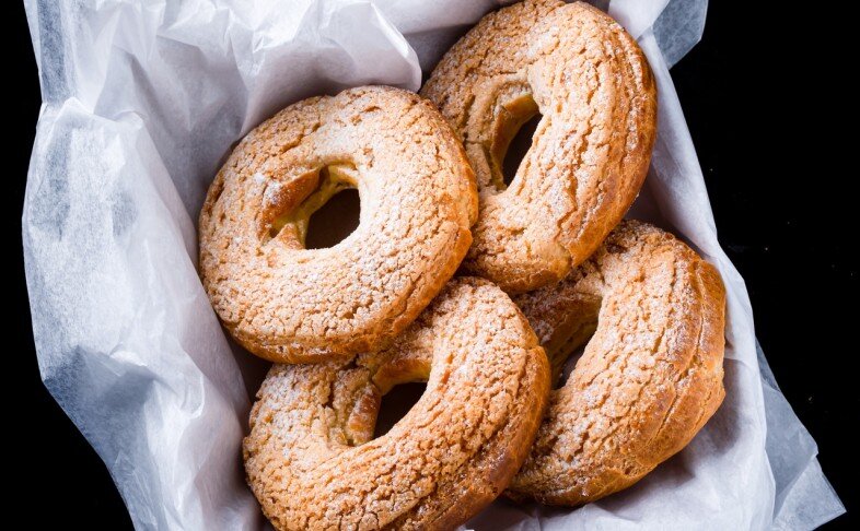 Заварное кольцо с кракелином и творожным кремом (1 шт.)