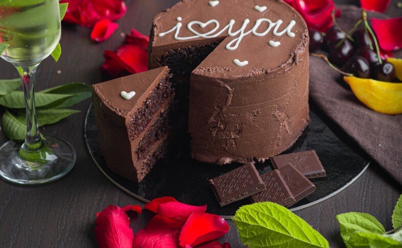 Бенто-торт "Шоколадный с вишневым конфи"