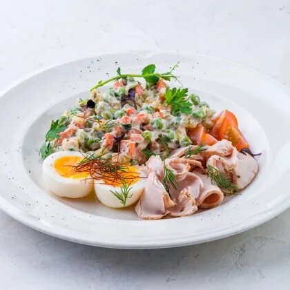 "Наш оливье" с томлёной индейкой