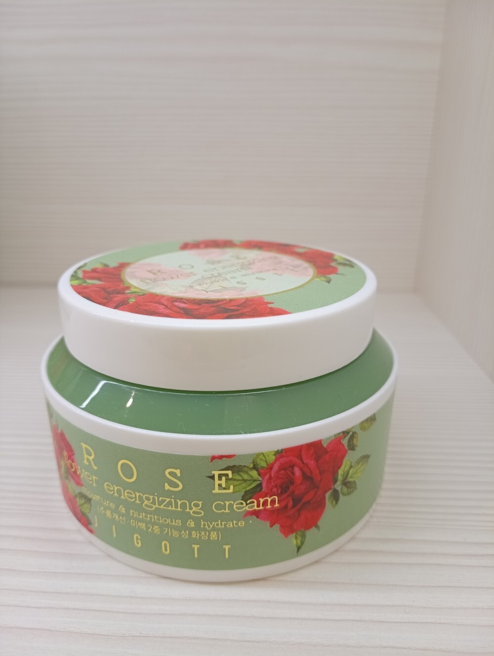 Тонизирующий крем JIGOTT Rose Flower Energizing Cream
