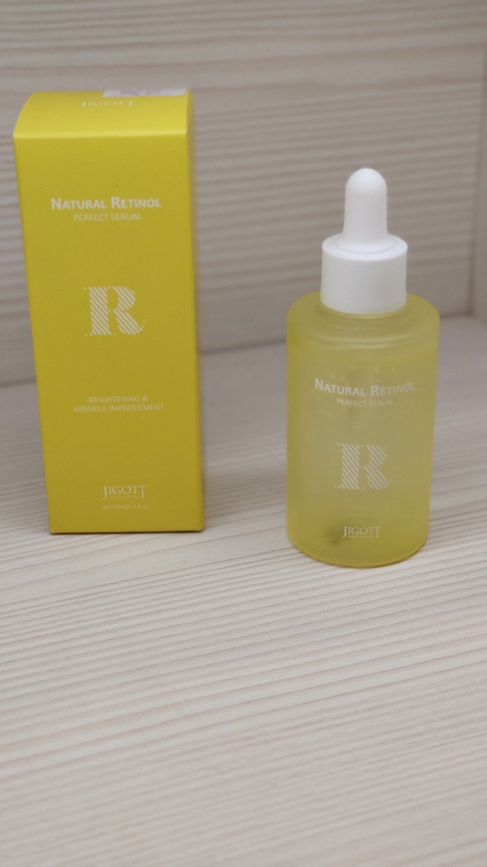 Сыворотка для лица с экстрактом ретинола Jigott Natural Retinol Perfect Serum