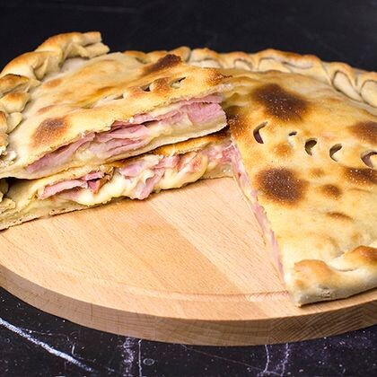 Пирог с ветчиной и сыром моцарелла