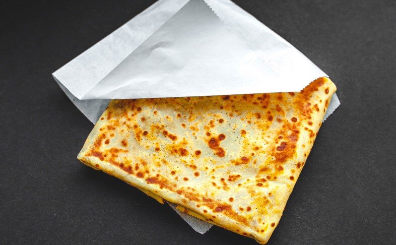 Блинчик с топингом Карамель