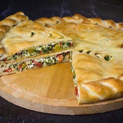 Пирог с брынзой и шпинатом