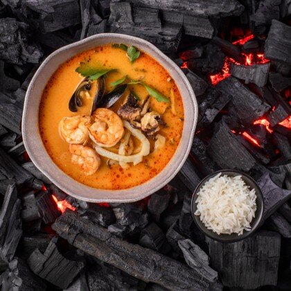 Том-ям с морепродуктами