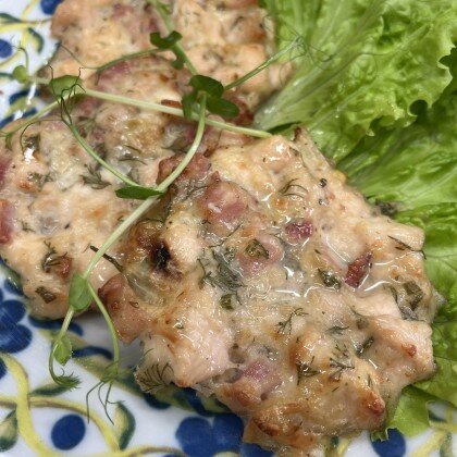 Куриные оладьи с беконом