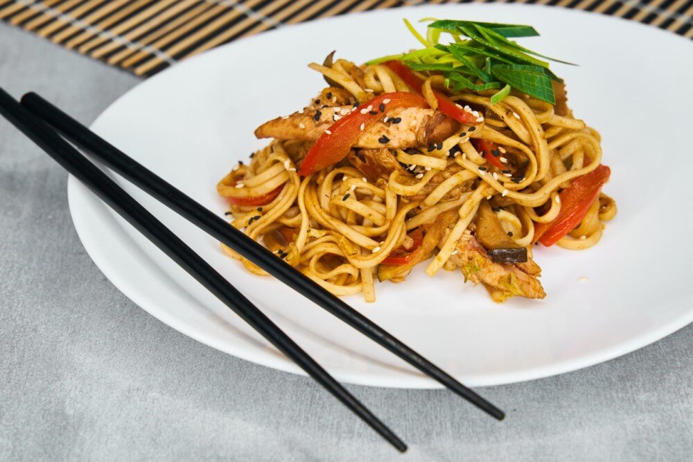 Удон с курицей