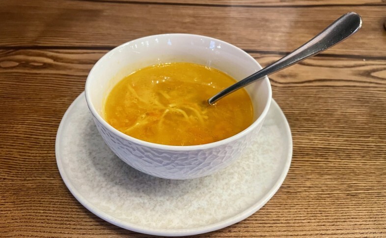 Суп с курицей и лапшой