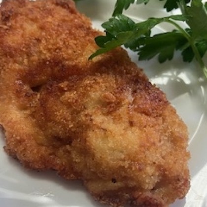 Отбивная из бедра цыпленка в панировке