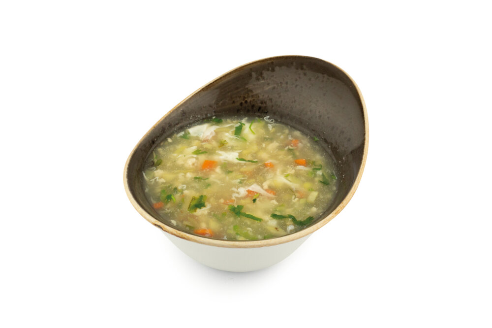 Ланч Острый куриный суп с чесноком