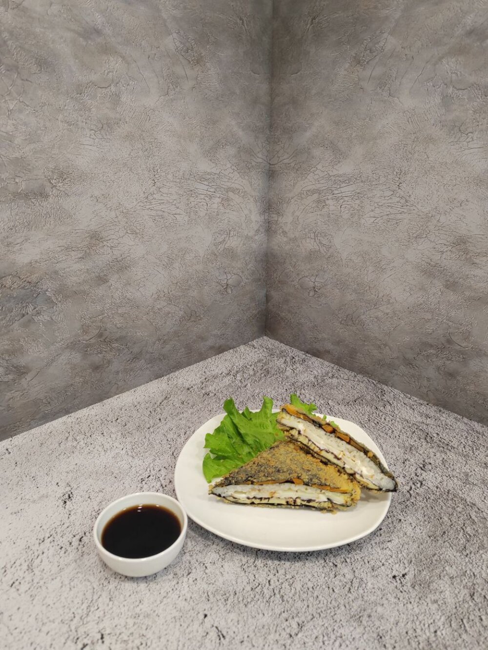 Суши-сэндвич с кальмаром