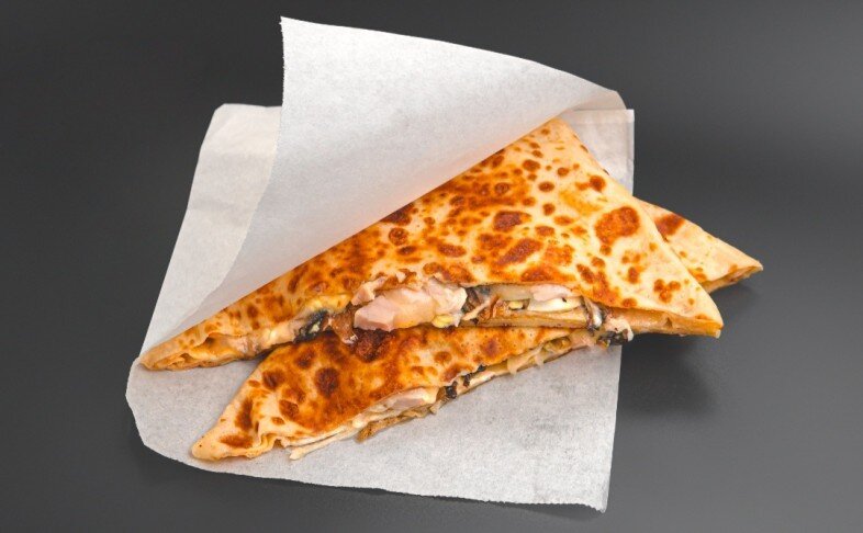 Блинчик с курицей и яйцом