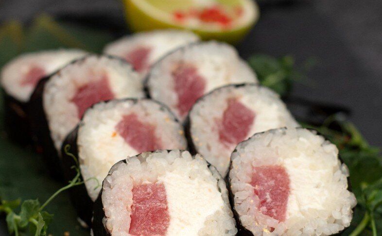 Ролл Маки тунец