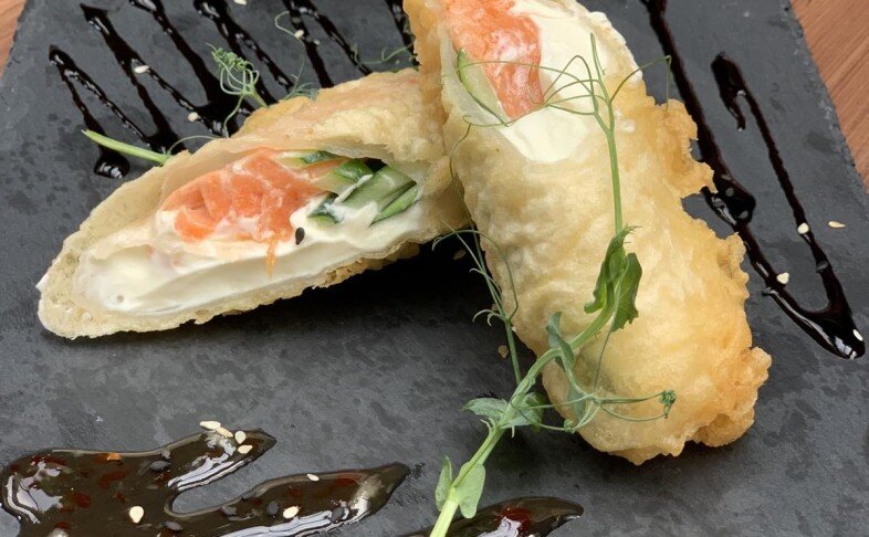 Спринг-ролл с форелью