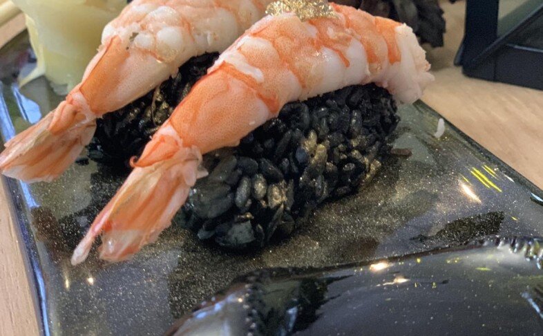 Нигири с креветкой