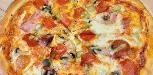 Пицца Деревенская (мясная)