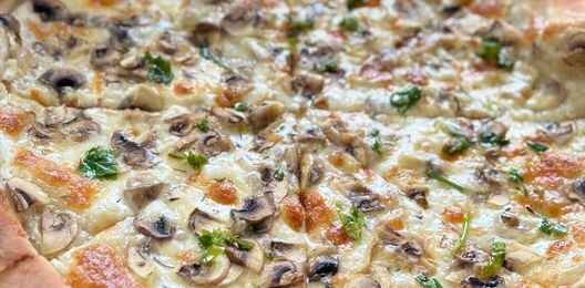 Пицца сливочно-грибная