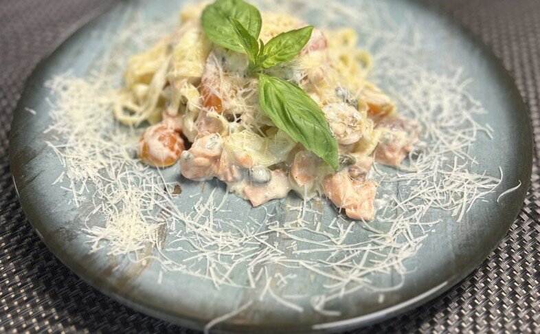 Паста Тальятелле с лососем и горгонзолой