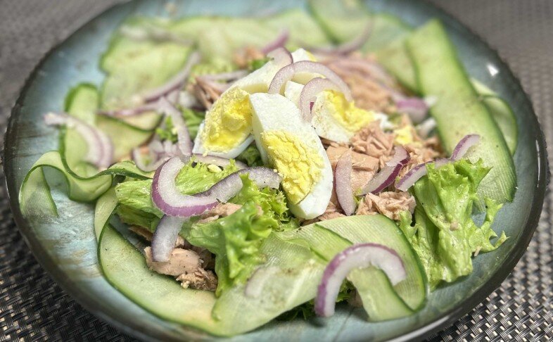 Салат Тунец