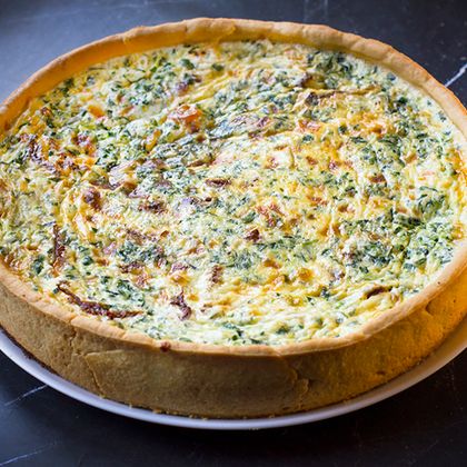 Киш "Вяленые томаты и шпинат"